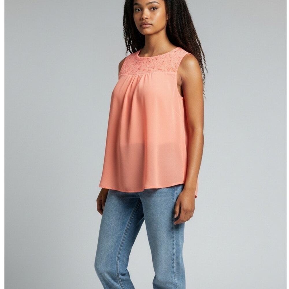 Mine Peach Sleeveless Top S Eyelet Lace Open Back Pleated Tank